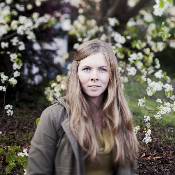 Meet your Posher, Kate - Picture 1 of 1